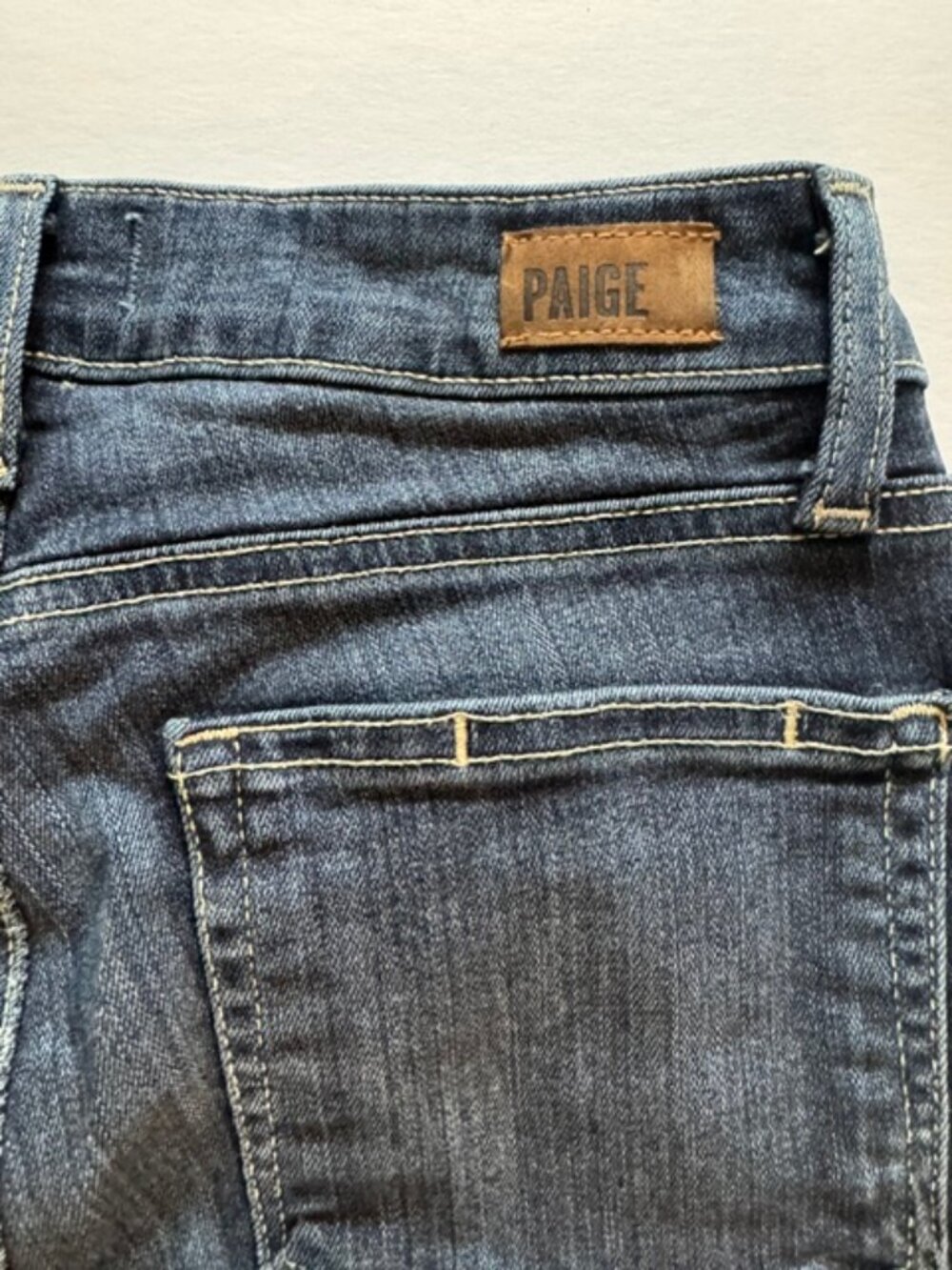 PAIGE Hoxton Ankle jeans in size 25